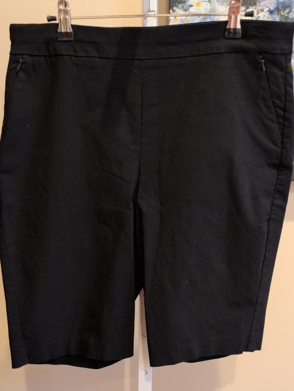 Chico's Black Bermuda Capris